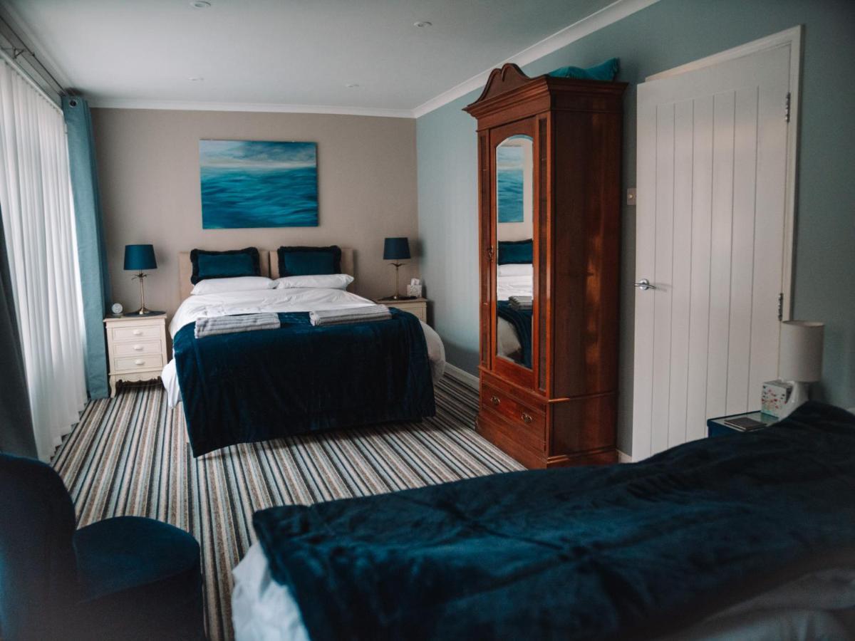 Seafarer'S View - 6 Bedroom Townhouse In Cowes, Parking & Seaviews. Cowes  Exterior foto